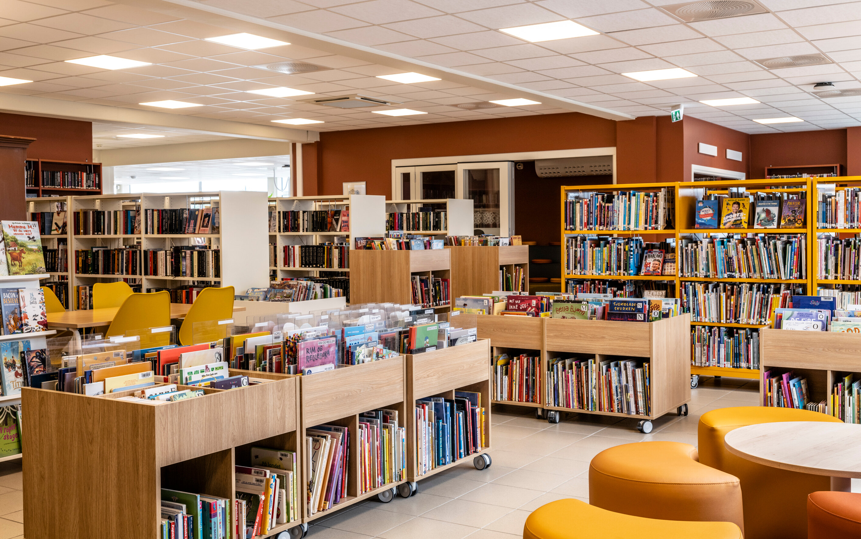 Hustadvika bibliotek, Elnesvågen